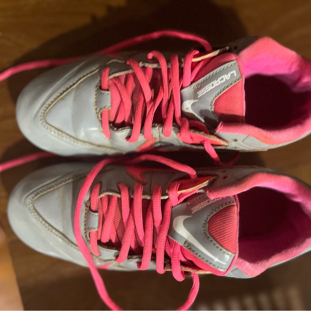 Nike lacrosse cleats size 9 women’s